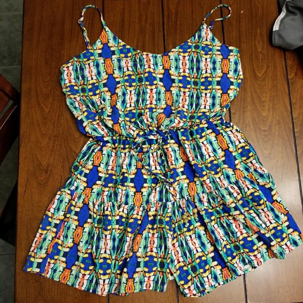 Beautiful Colorful Romper - Picture 4 of 7